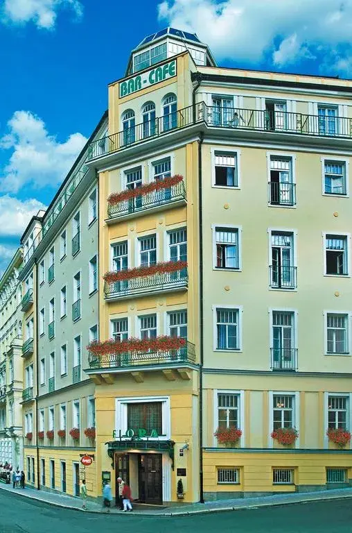 Photo 3 of Hotel FLORA